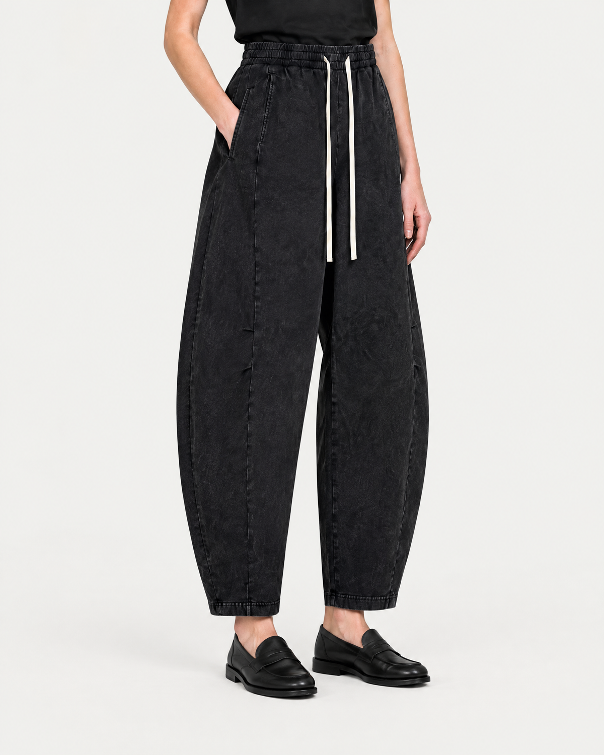 Mineral Barrel Pant in Black, on model detail