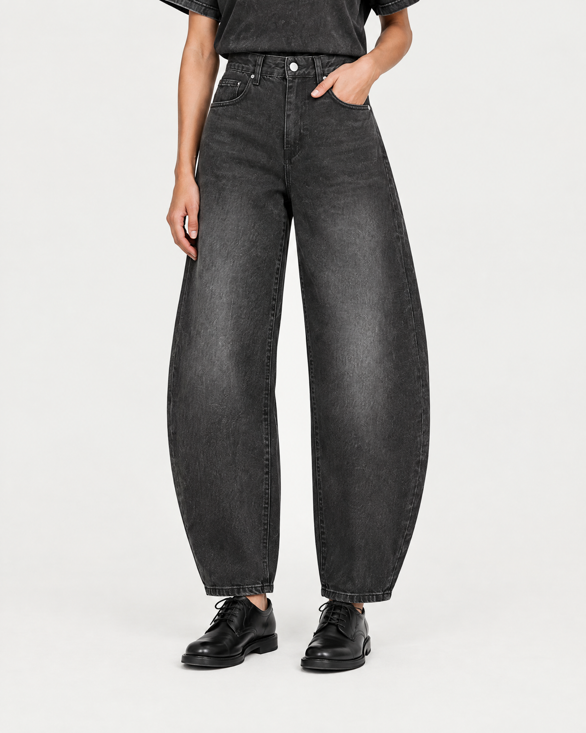 Sunfade Barrel Jean in Black, on model detail
